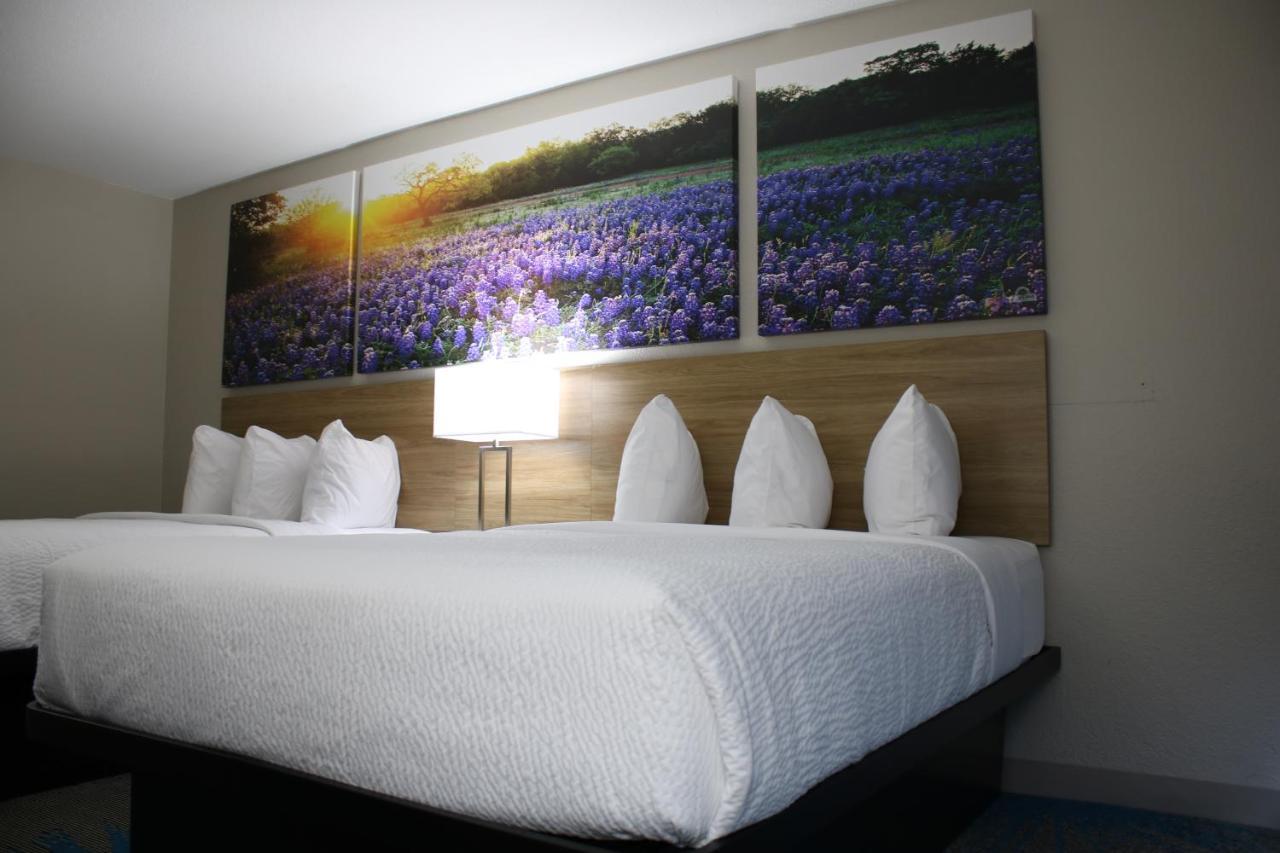 Days Inn By Wyndham Waco University Area Exteriér fotografie