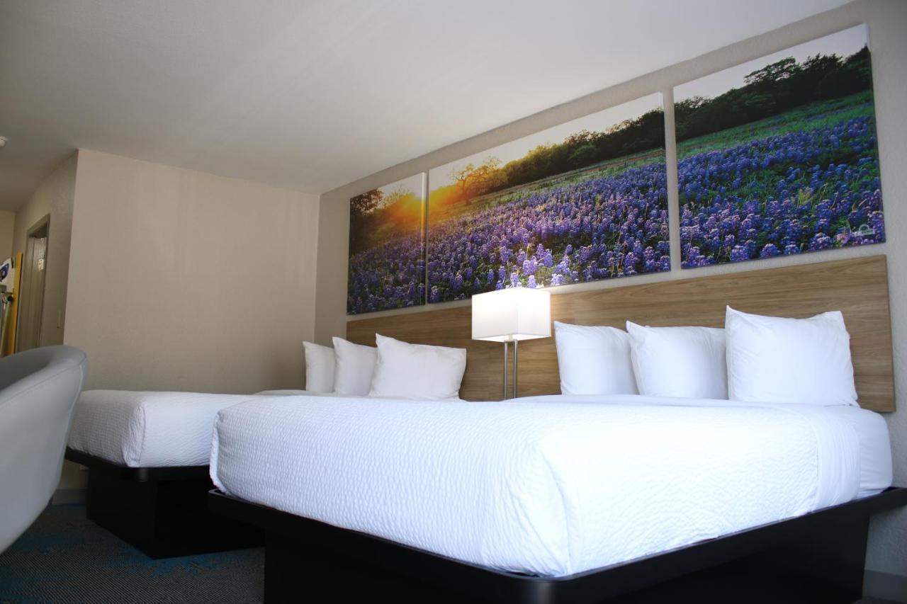 Days Inn By Wyndham Waco University Area Exteriér fotografie