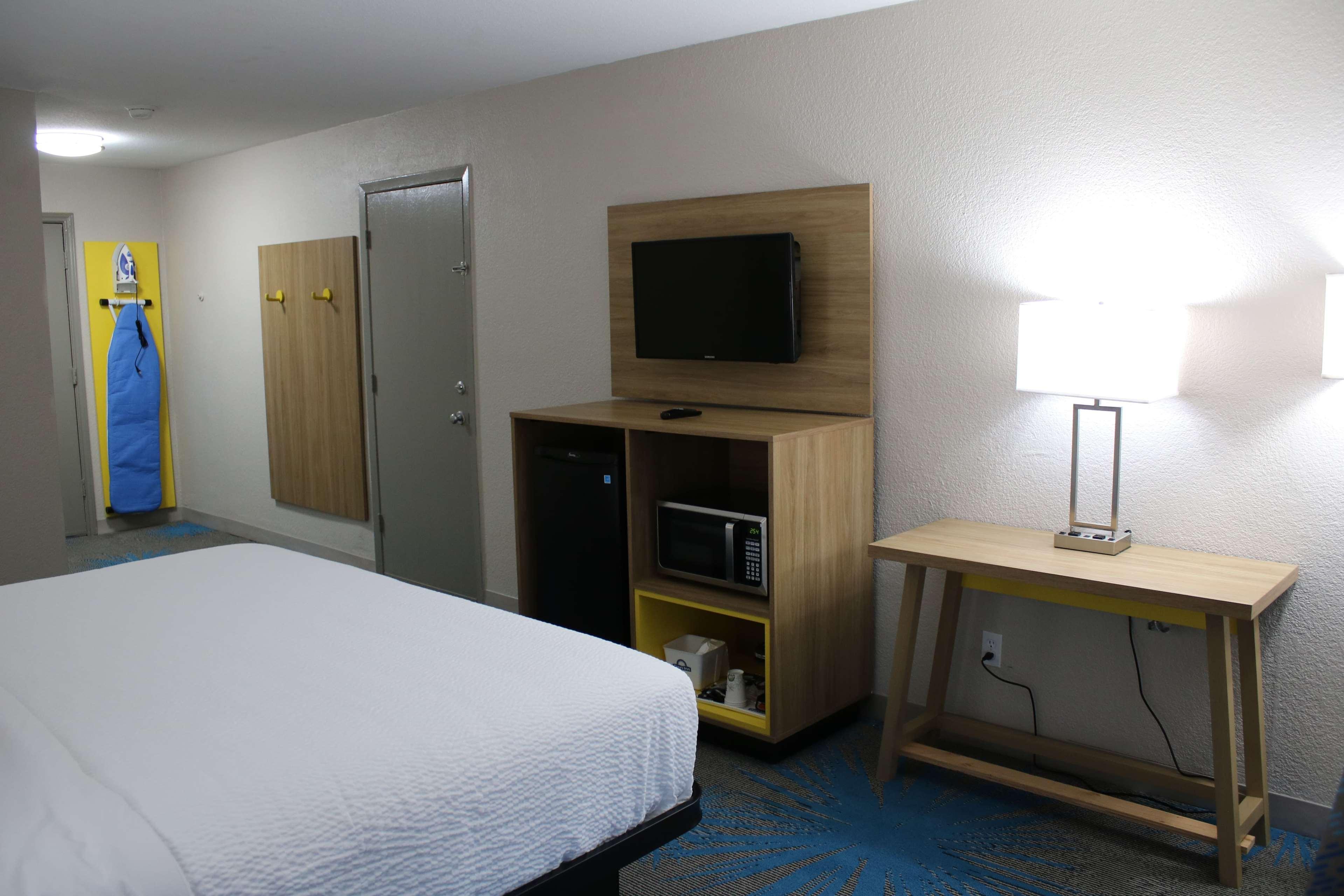 Days Inn By Wyndham Waco University Area Exteriér fotografie