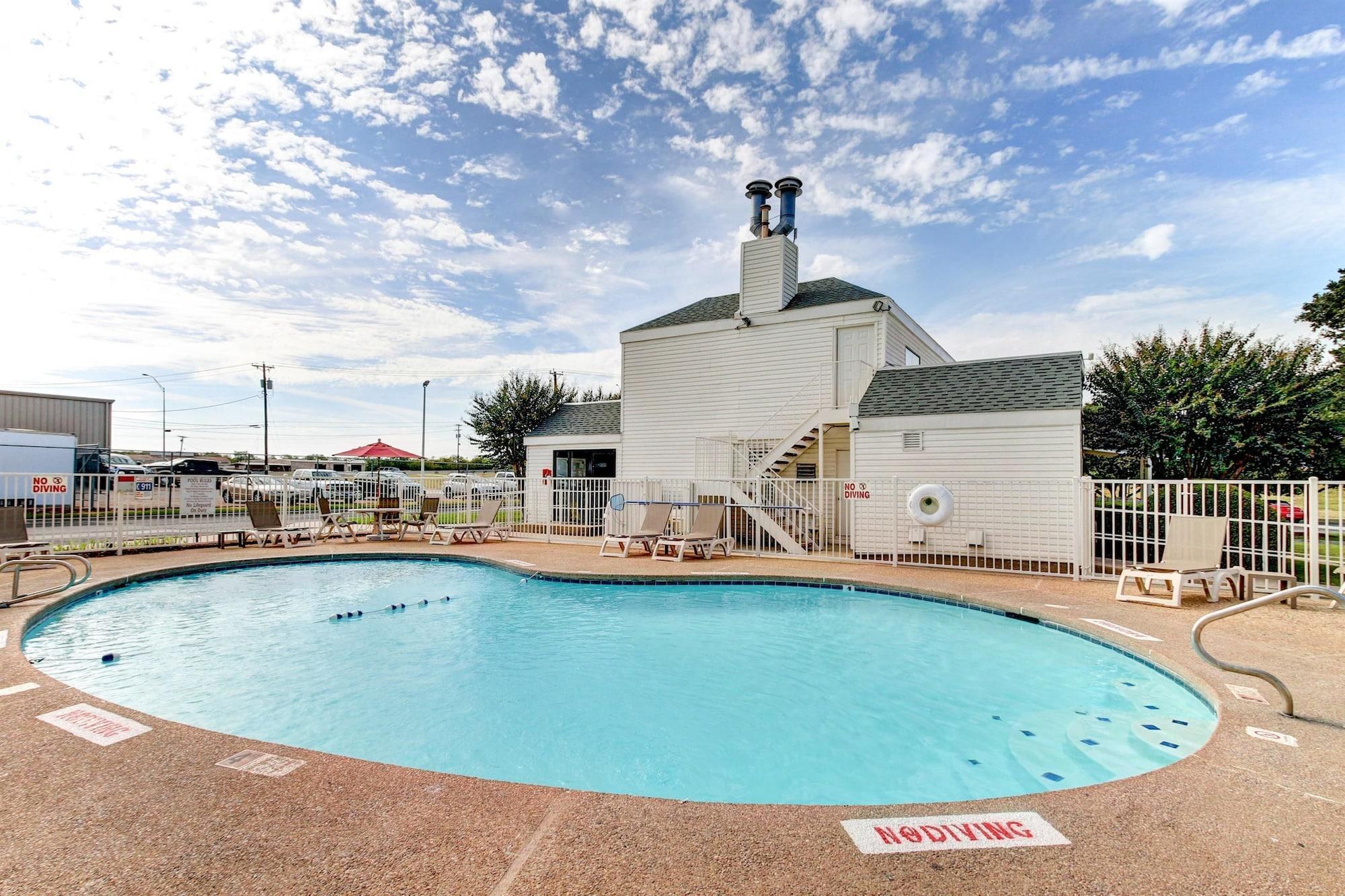 Days Inn By Wyndham Waco University Area Exteriér fotografie