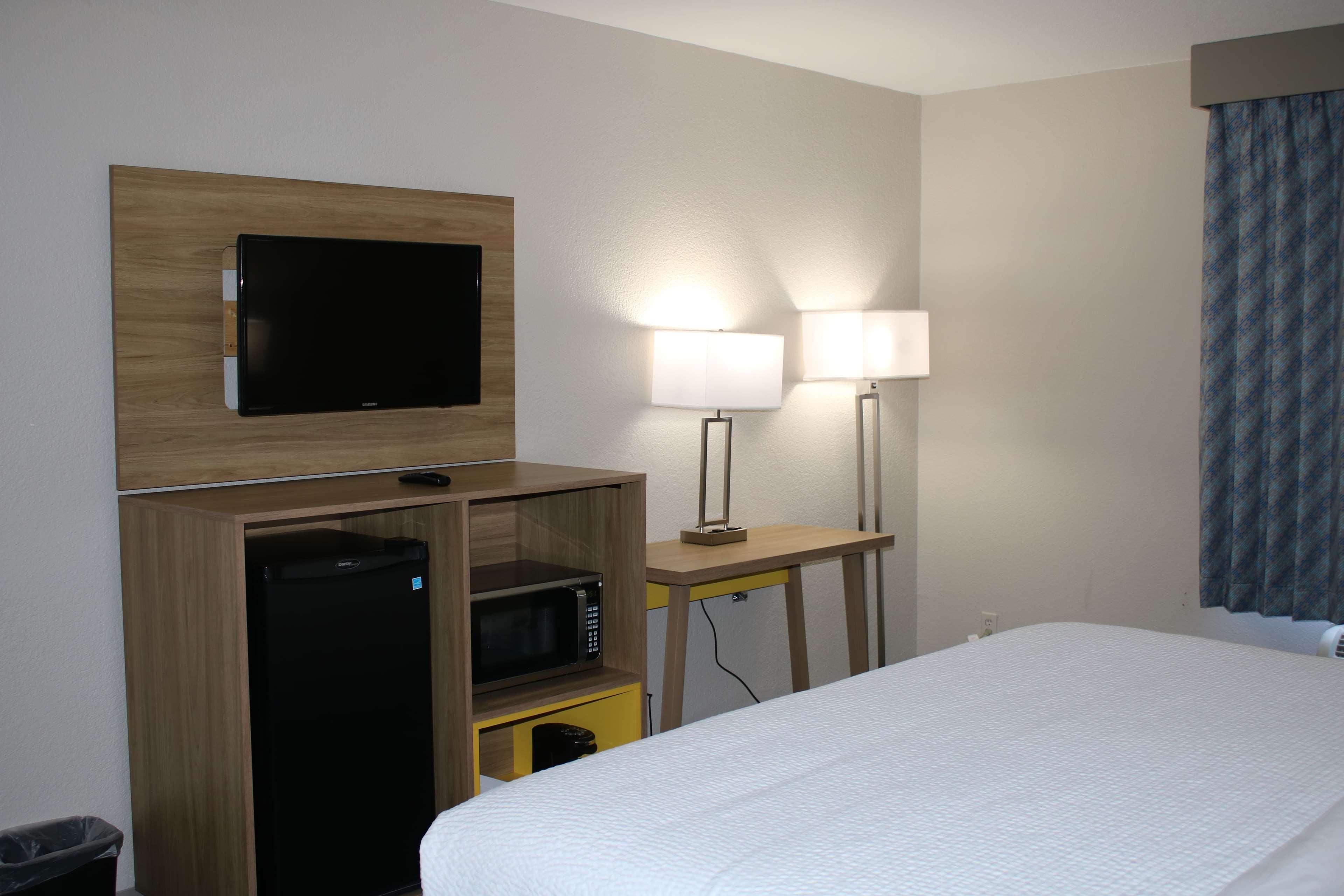 Days Inn By Wyndham Waco University Area Exteriér fotografie