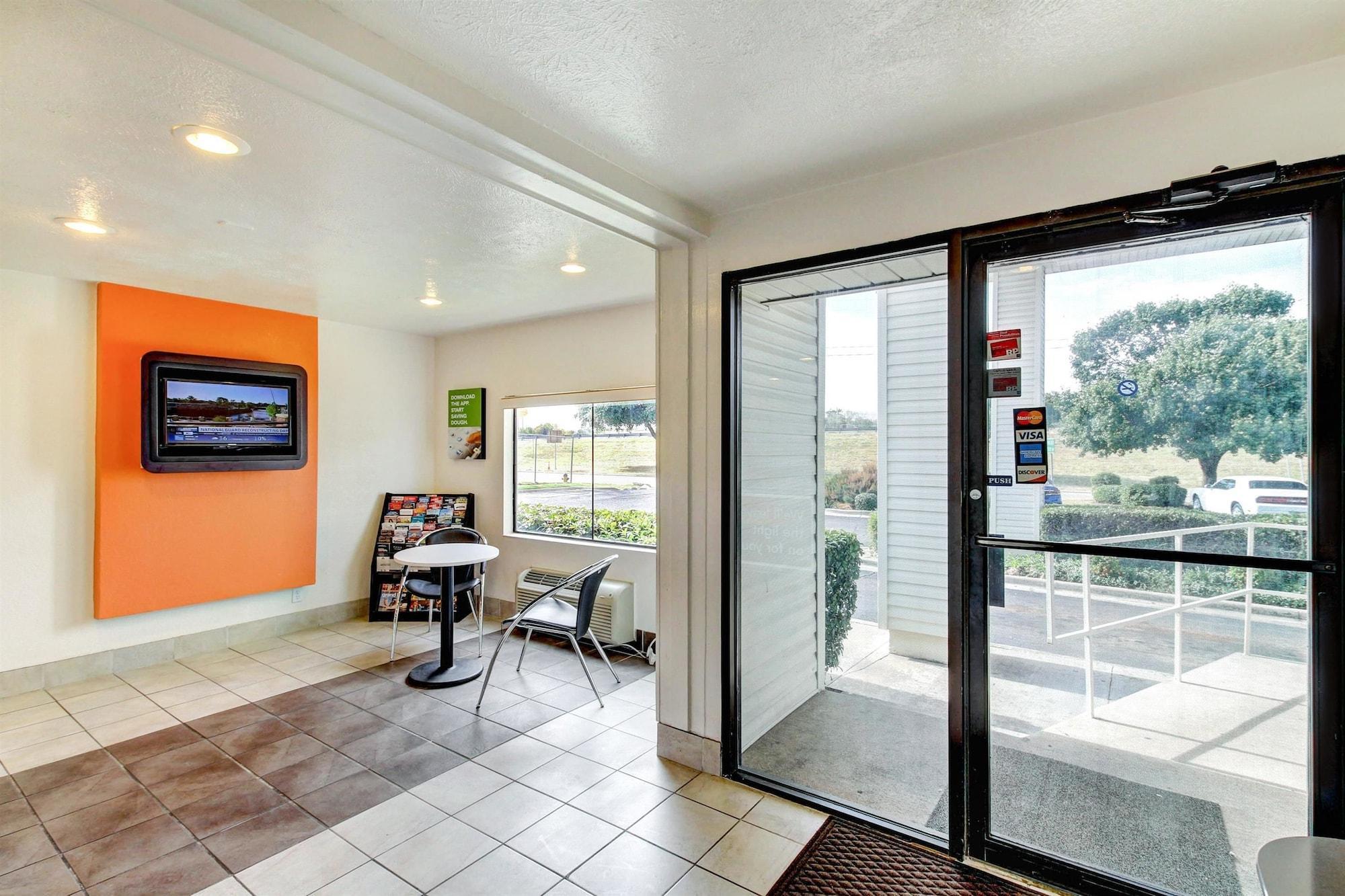 Days Inn By Wyndham Waco University Area Exteriér fotografie