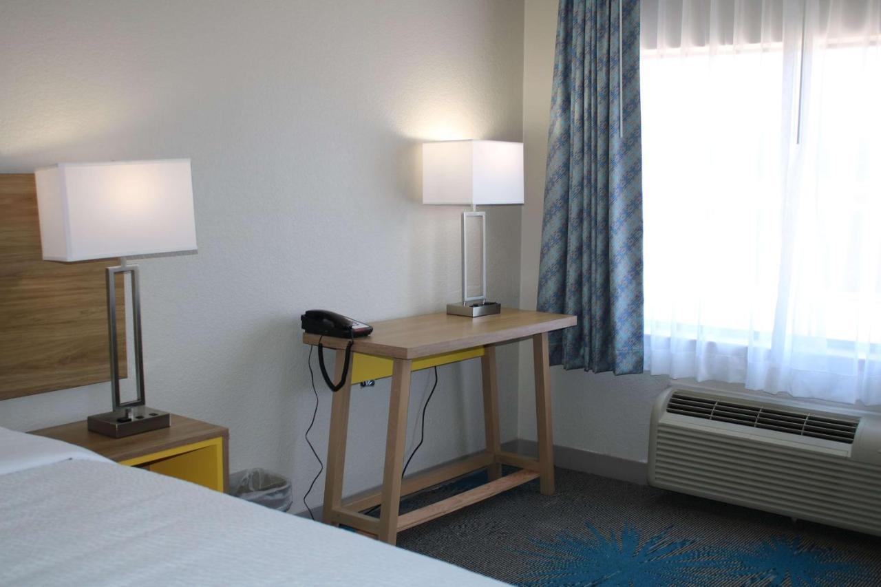 Days Inn By Wyndham Waco University Area Exteriér fotografie