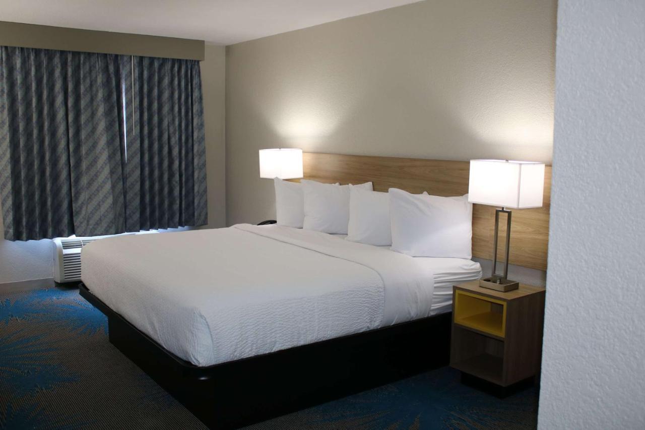 Days Inn By Wyndham Waco University Area Exteriér fotografie